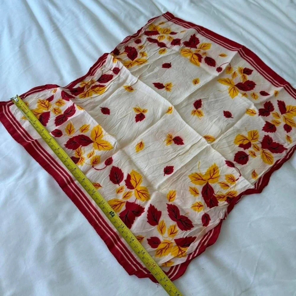 N/A vintage scarf